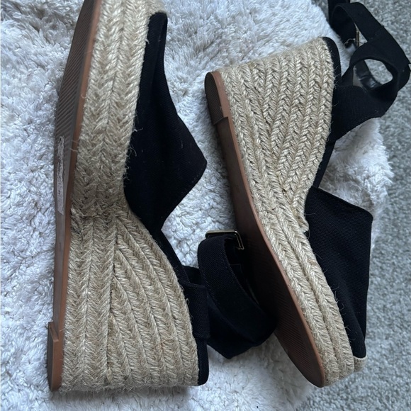 H&M Black Canvas Espadrilles with Cream Sole - Picture 5 of 8